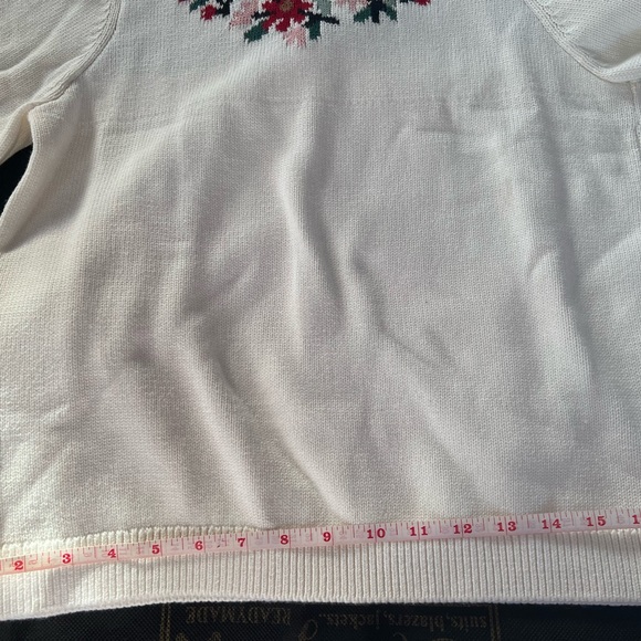 NWT: Girls Embroidered Cotton Holiday Sweater. - Picture 6 of 10